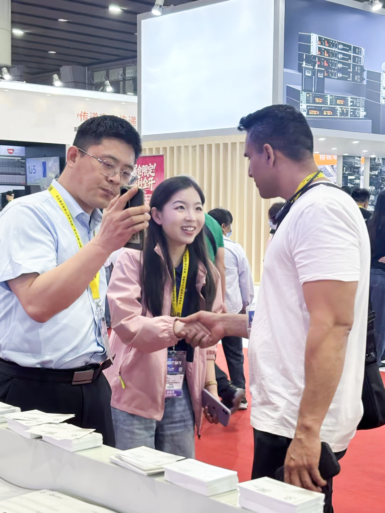 展会照片_0004_b4950629-e246-4ea0-b09d-6b0e5481630d